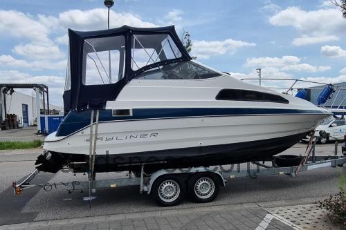 Bayliner 2155 Ciera Sunbridge tekniske specifikationer 